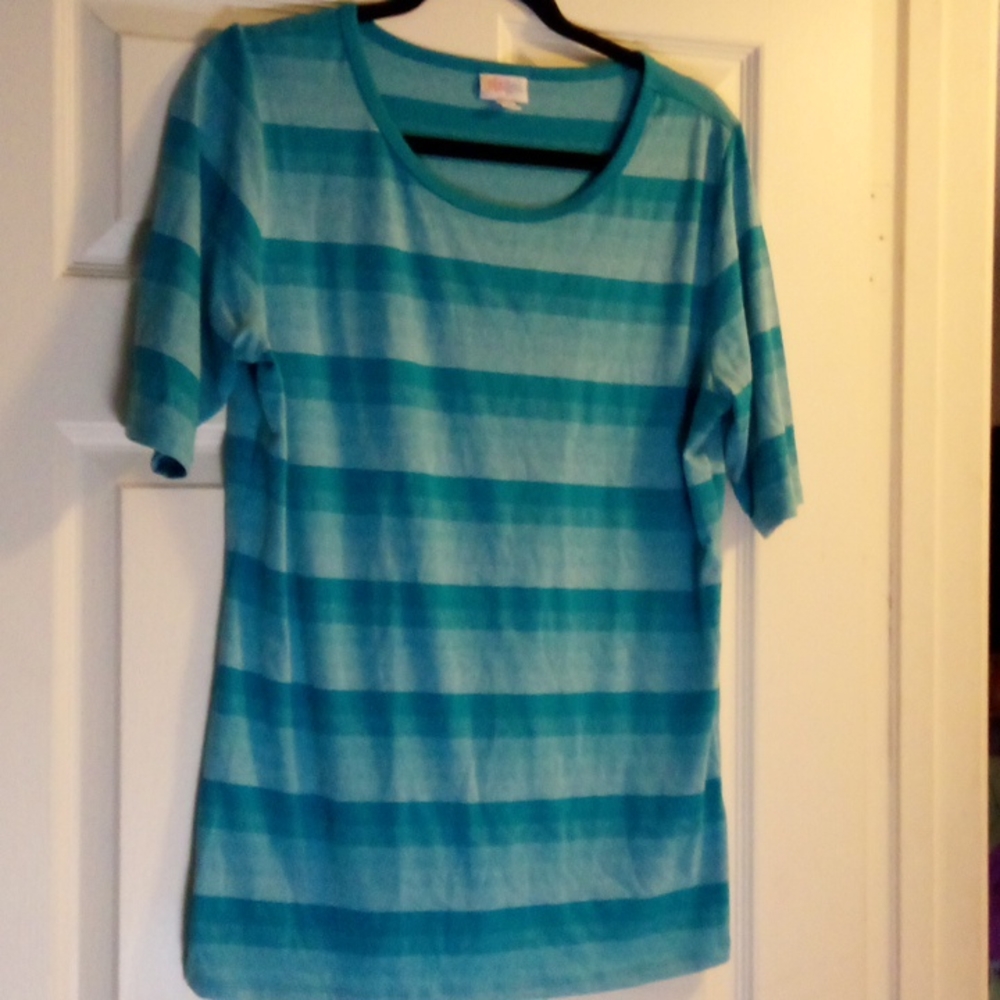 LuLaRoe top